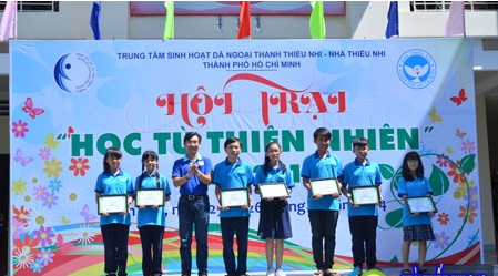 Học từ thiên nhiên năm 2014