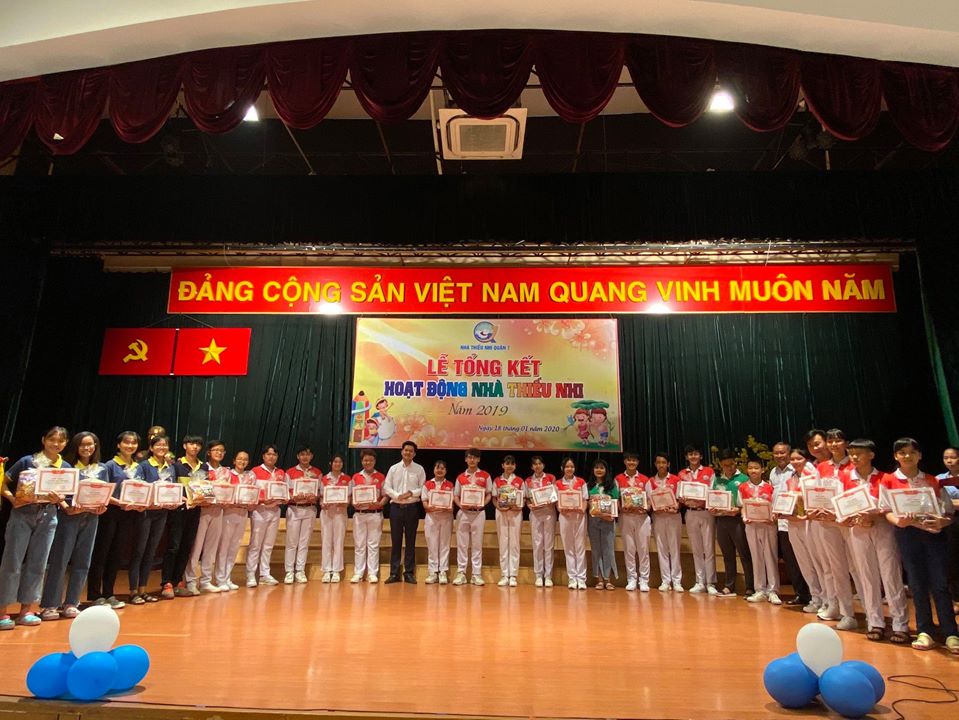 Tuyên dương khen thưởng năm 2019 