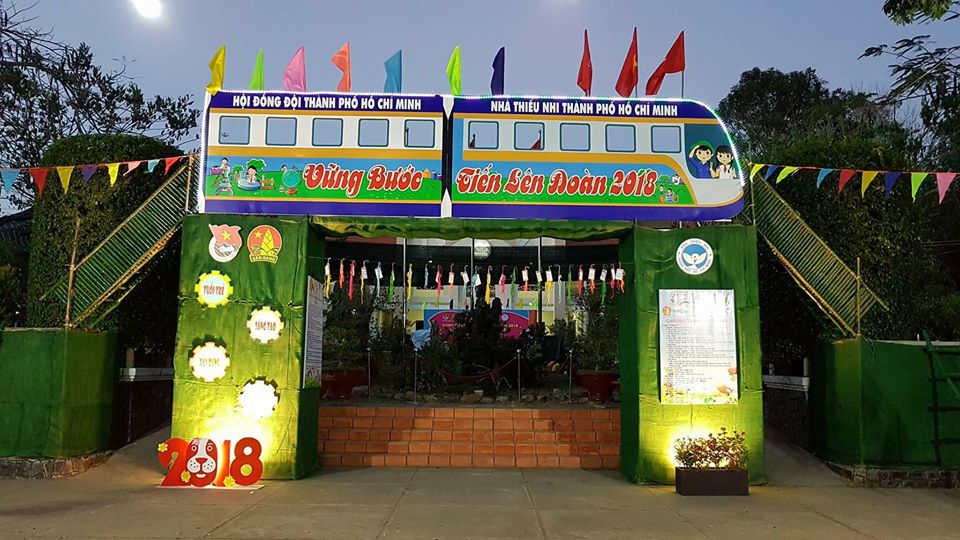 Tham gia Hội trại vững bước tiến lên Đoàn năm 2018
